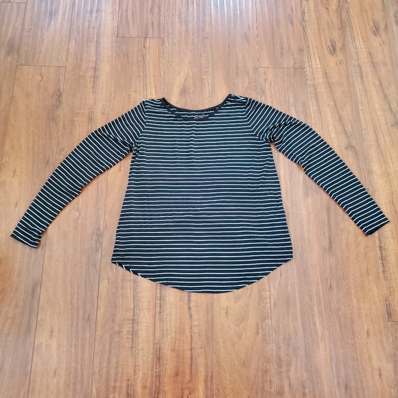 JOE FRESH BLACK WHITE STRIPED LONG SLEEVE TOP. - Picture 2 of 5